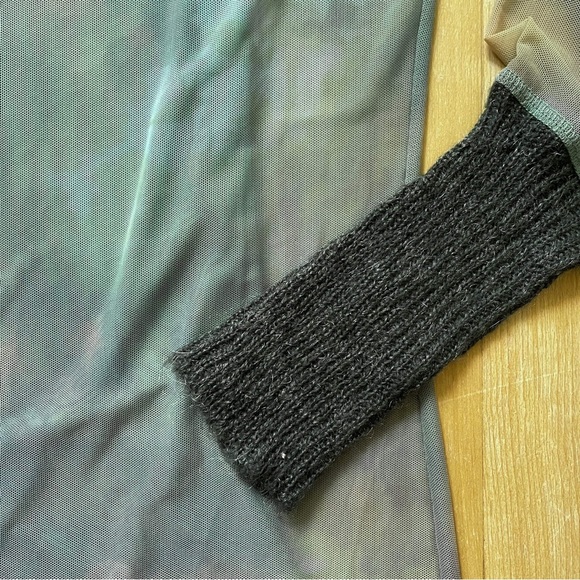 2000s NTS Not The Same Double Mesh Green Long Sleeve Top Small Medium - Picture 3 of 5